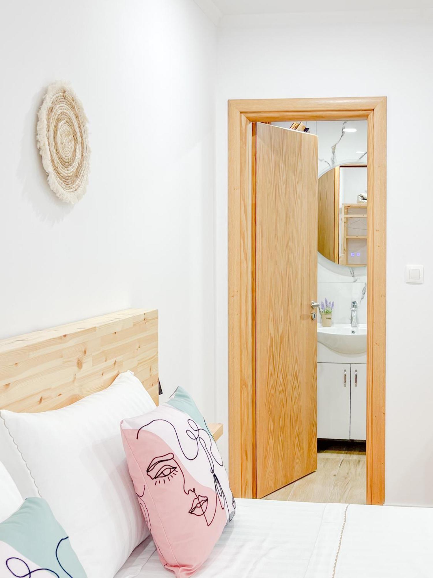 Village View Apartments 히마레 외부 사진
