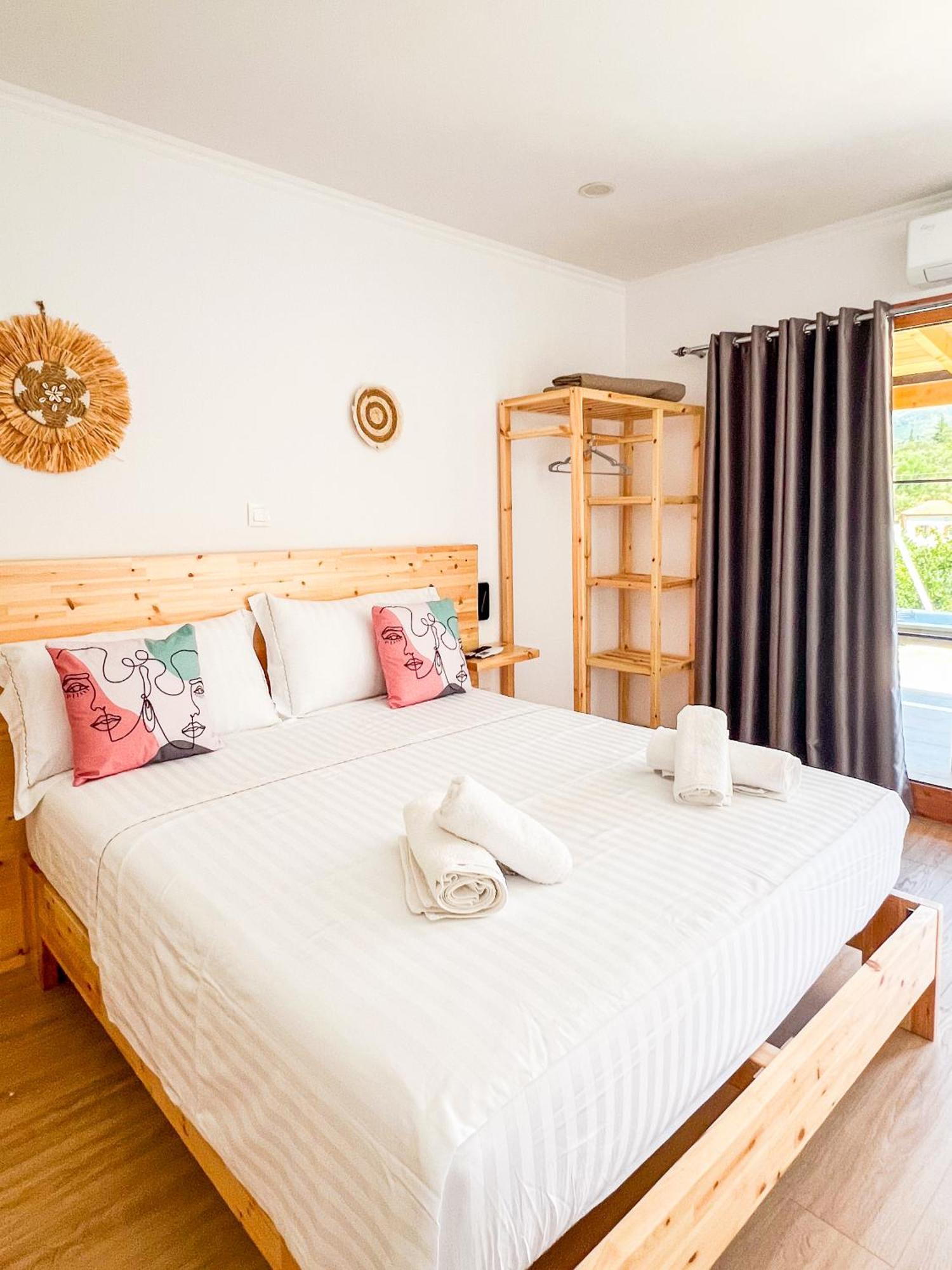 Village View Apartments 히마레 외부 사진